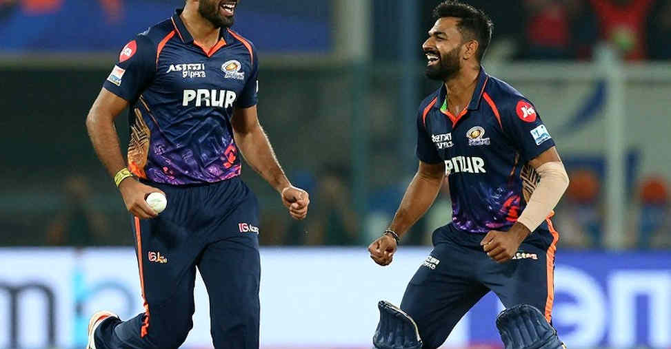 ফাঁকা স্প্রেডশিট, ভরা নোটবুক: ক্রিকেট ডেটার নীরব ফাটল